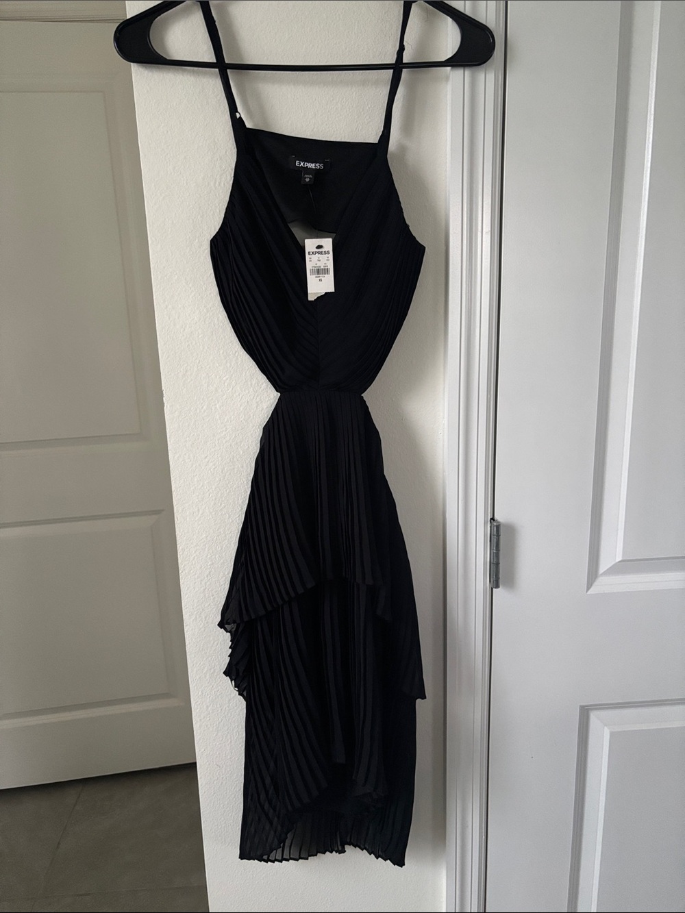 Express Black Pleated Spaghetti Strap Dress